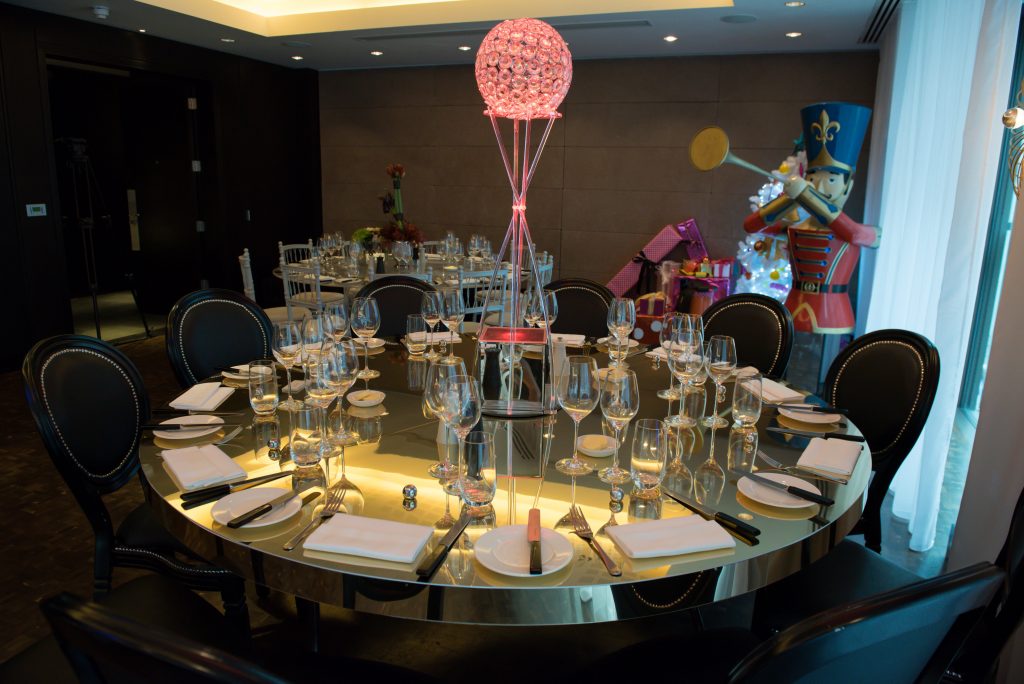 Gold Mirror Round Dining Table Furniture4Events